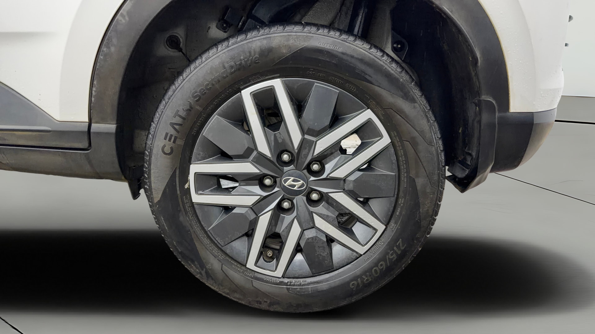 View 2022 Hyundai Venue S (O) 1.0 Turbo Petrol MT Image 8 Used 2022 Hyundai Venue S (O) 1.0 Turbo Petrol MT Image 8