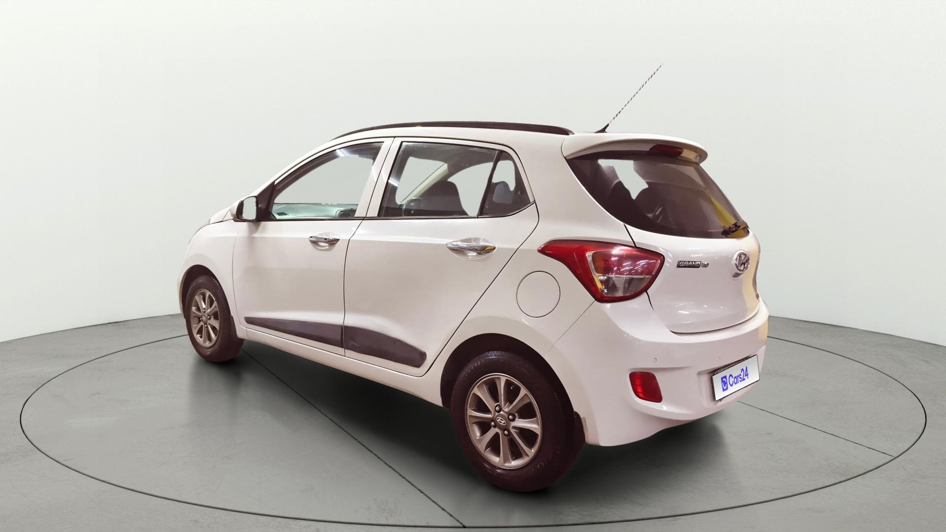 View 2016 Hyundai Grand i10 1.2 Asta Petrol Image 2 Used 2016 Hyundai Grand i10 1.2 Asta Petrol Image 2