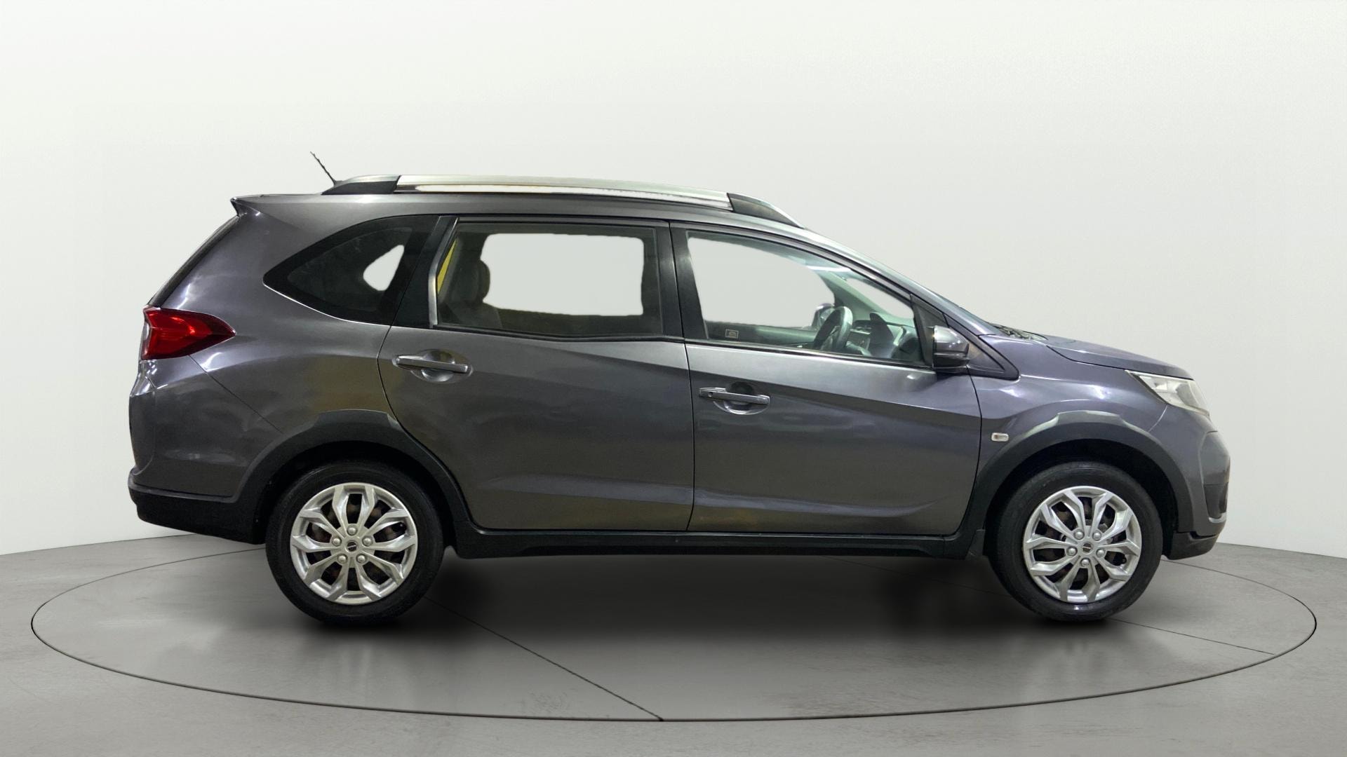 View 2017 Honda BR-V E Diesel Image 8 Used 2017 Honda BR-V E Diesel Image 8