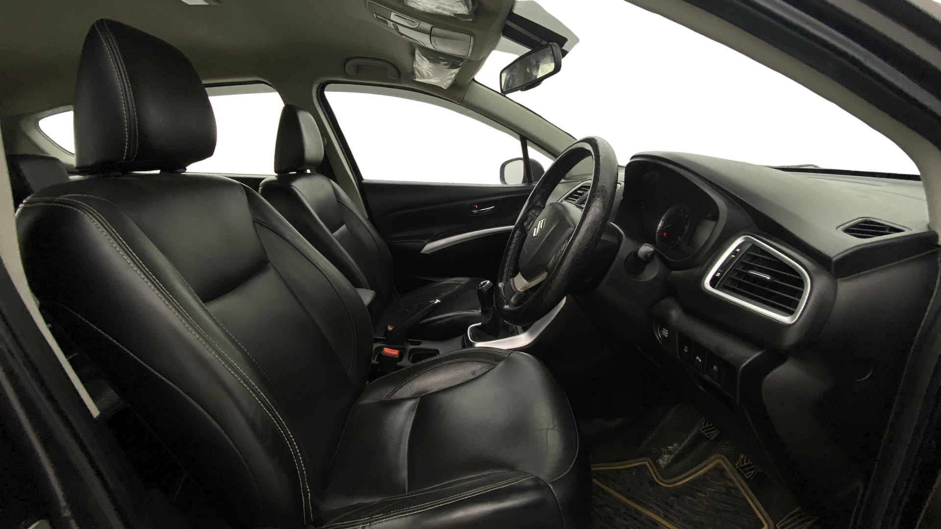 View 2018 Maruti Suzuki 1000 Base Variant Image 27 Used 2018 Maruti Suzuki 1000 Base Variant Image 27