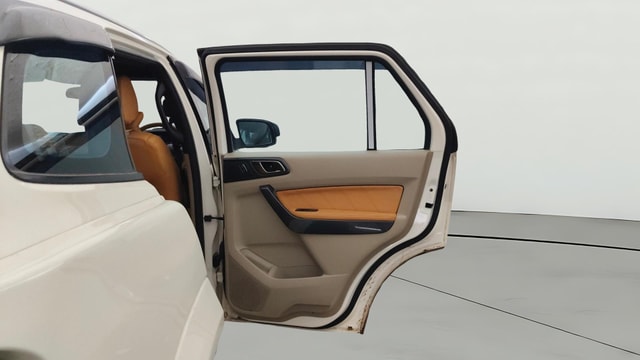 View Ford Endeavour Image 6 Used Ford Endeavour Image 6