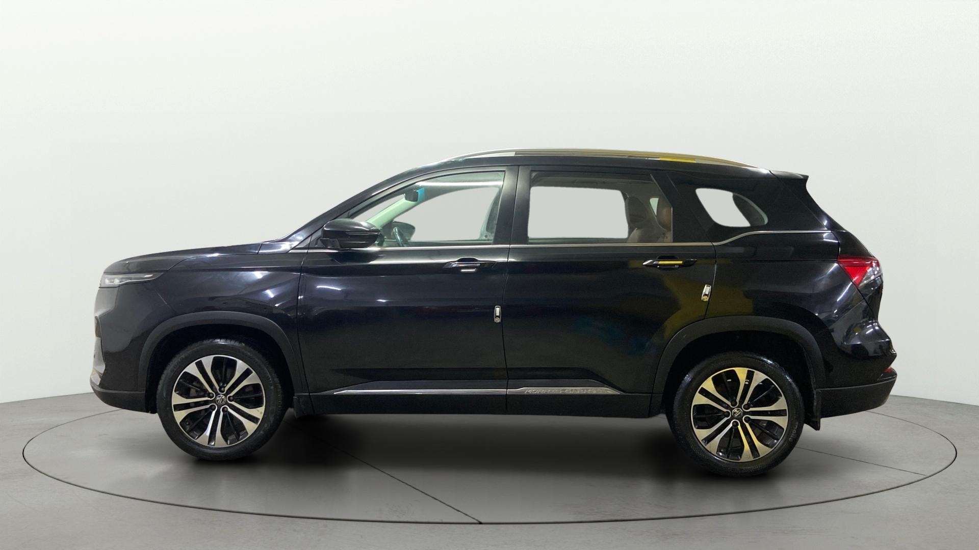 View 2021 MG Hector Plus Sharp CVT Petrol Image 28 Used 2021 MG Hector Plus Sharp CVT Petrol Image 28
