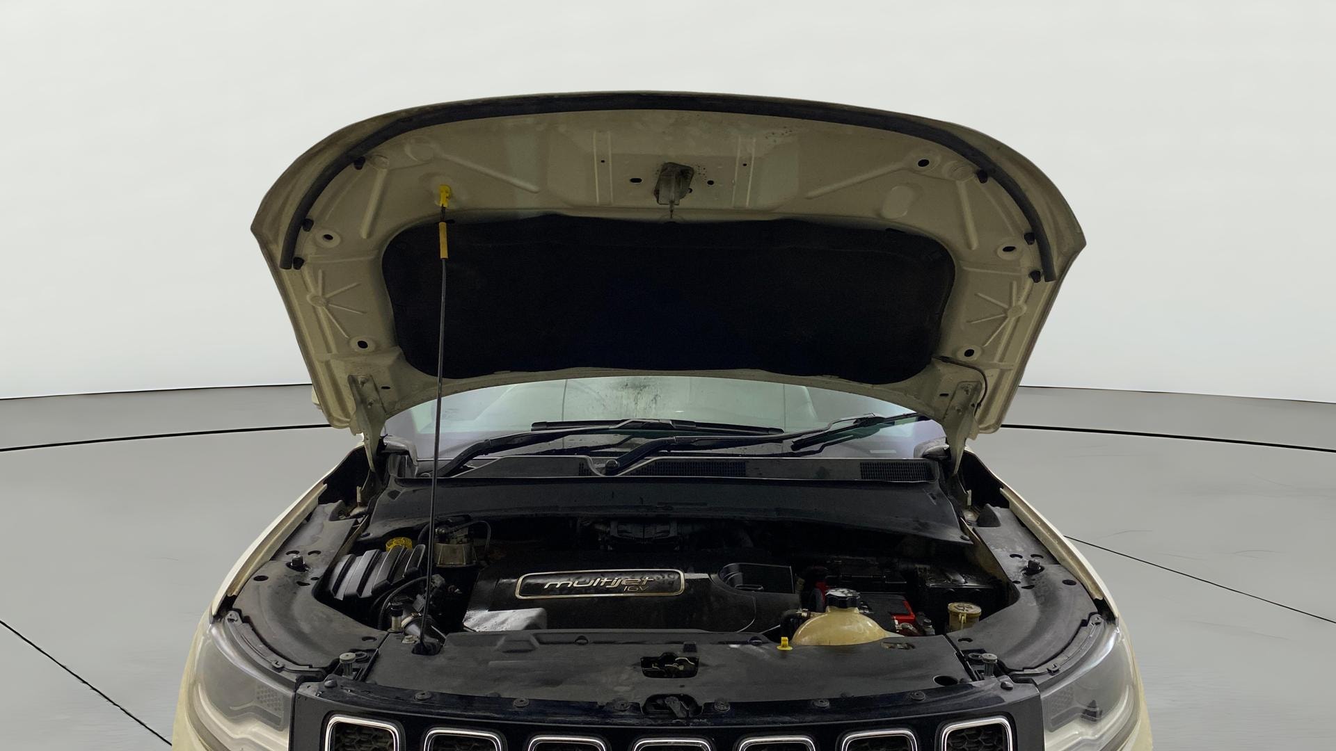 View 2017 Jeep Compass Limited 4X4 2.0 Diesel BS IV Image 32 Used 2017 Jeep Compass Limited 4X4 2.0 Diesel BS IV Image 32