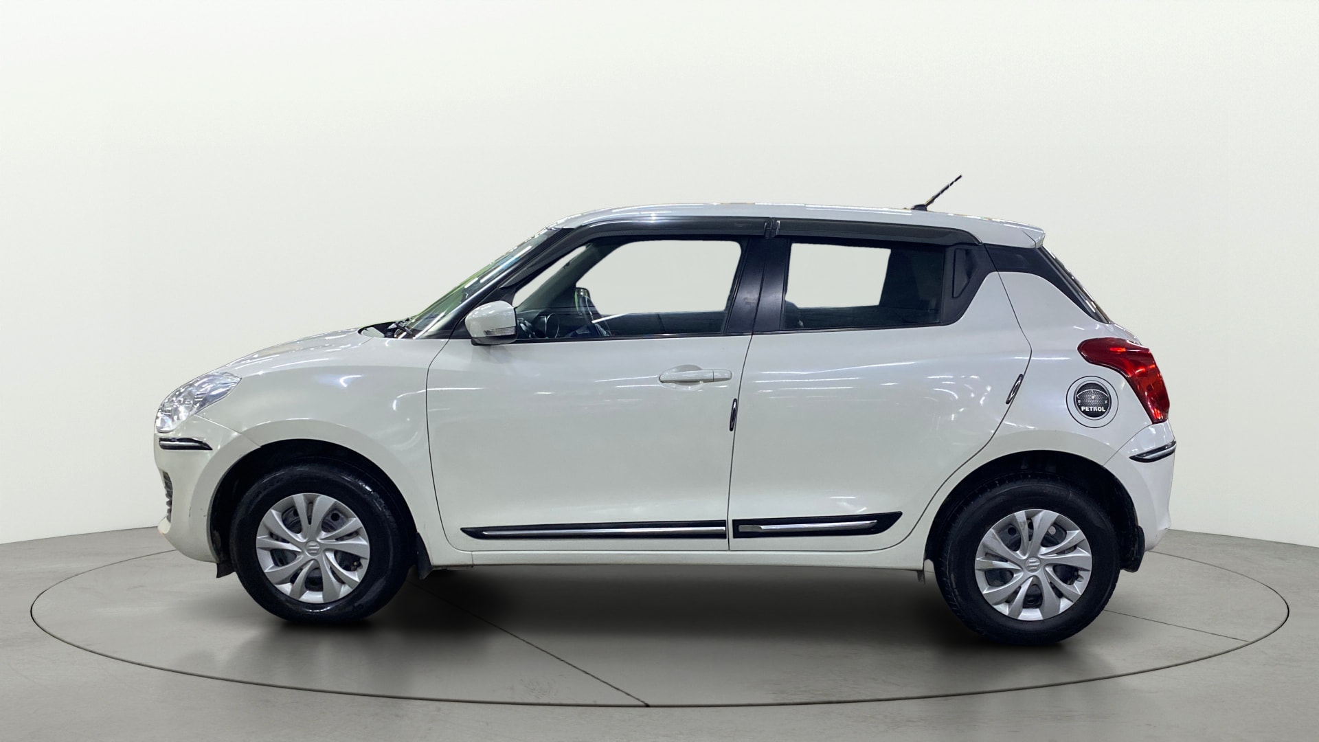 View 2024 Maruti Suzuki 1000 Base Variant Image 5 Used 2024 Maruti Suzuki 1000 Base Variant Image 5