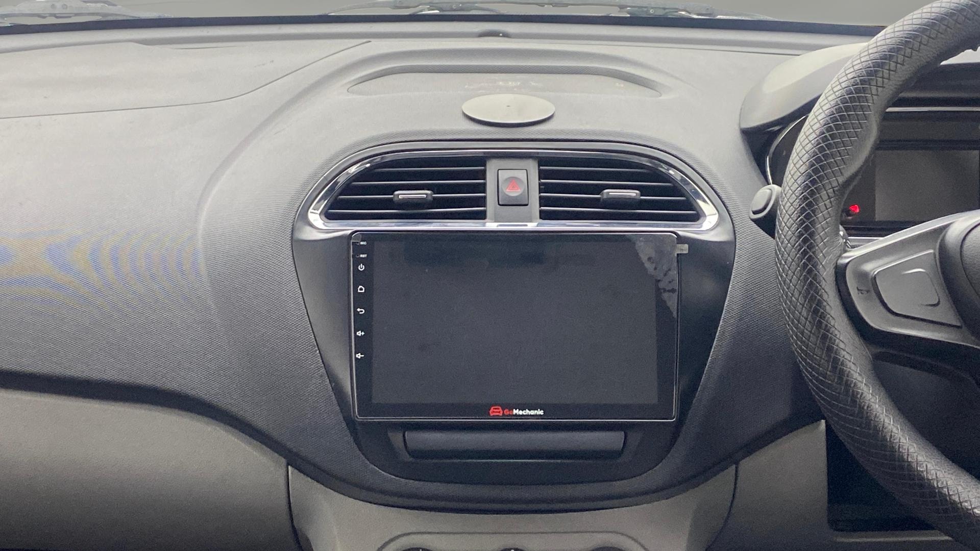 View 2020 Tata Tiago Revotorq XB Image 17 Used 2020 Tata Tiago Revotorq XB Image 17