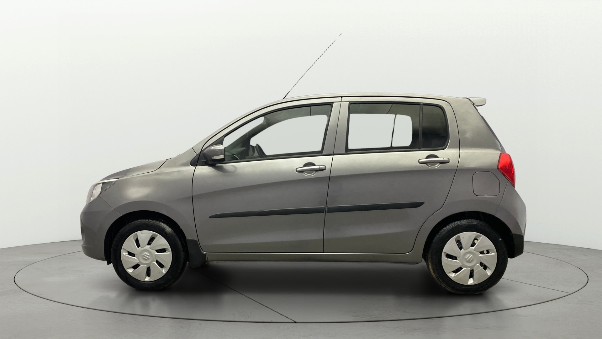 View 2015 Maruti Suzuki 1000 Base Variant Image 5 Used 2015 Maruti Suzuki 1000 Base Variant Image 5
