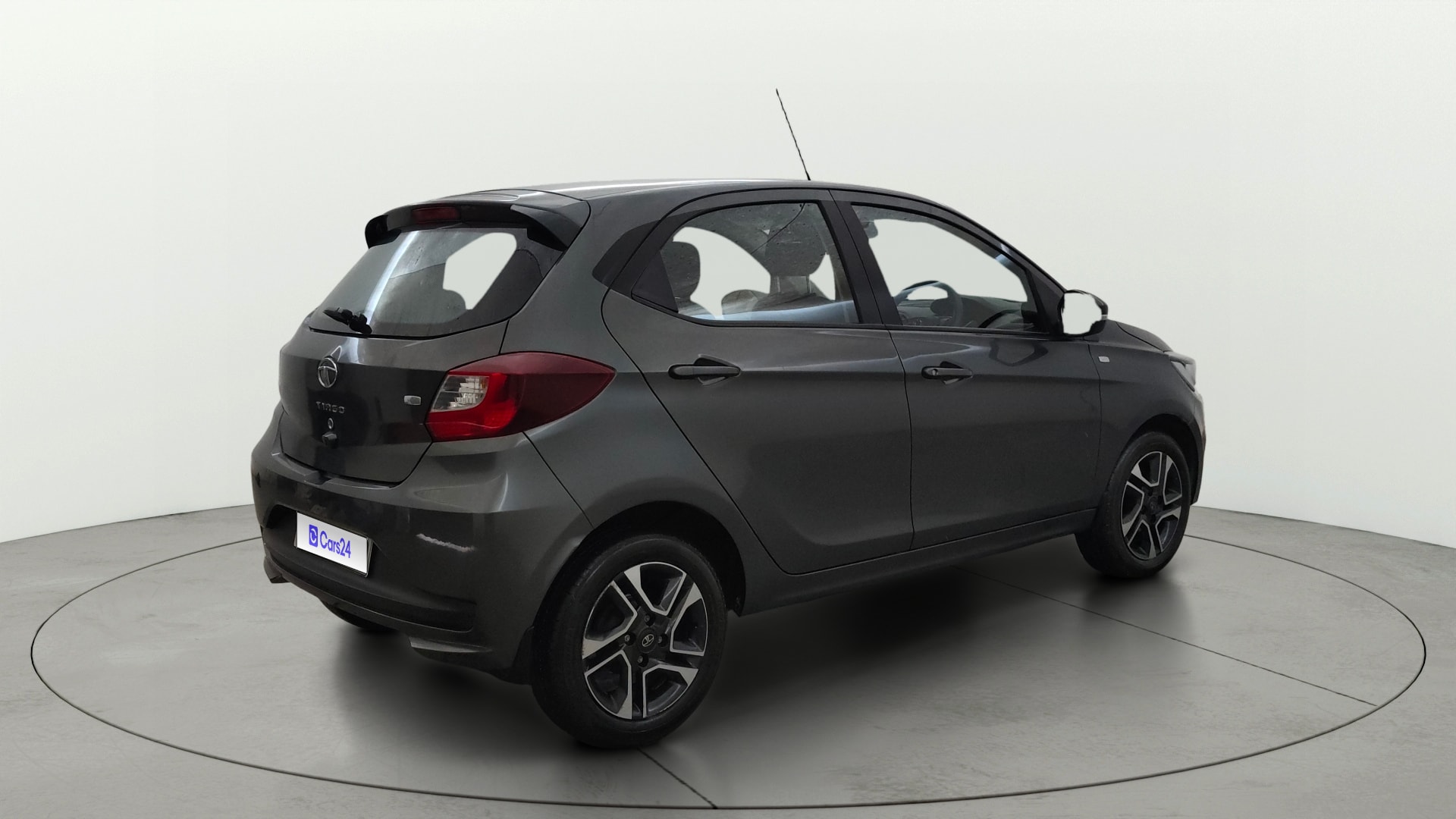 View 2021 Tata Tiago Revotorq XB Image 43 Used 2021 Tata Tiago Revotorq XB Image 43