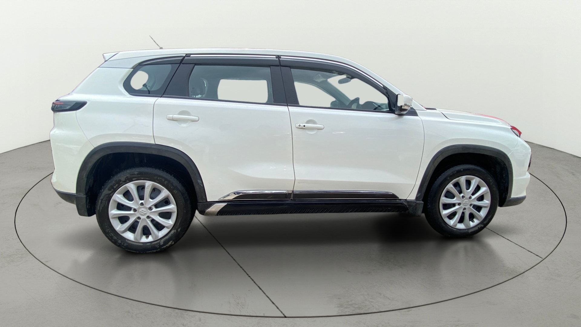 View 2023 Maruti Suzuki 1000 Base Variant Image 26 Used 2023 Maruti Suzuki 1000 Base Variant Image 26