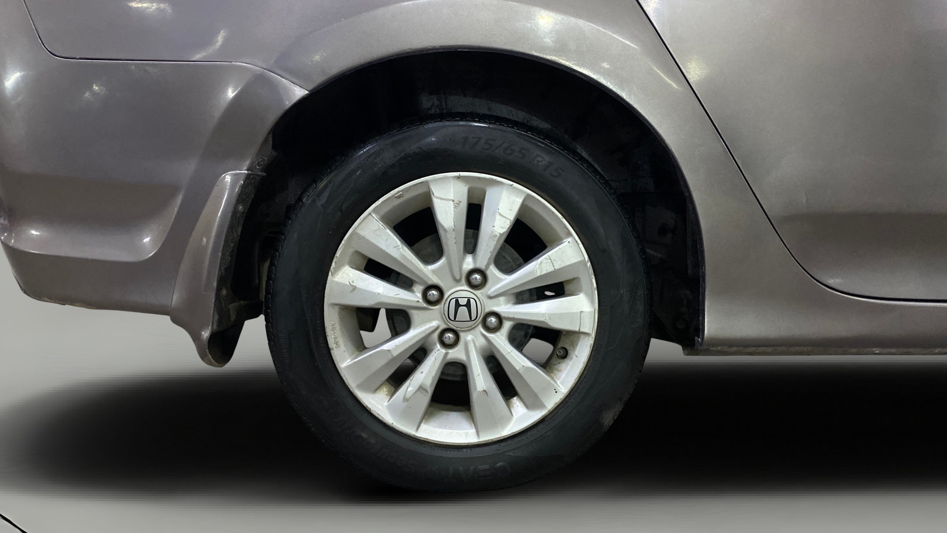 View 2013 Honda City ZX MT Diesel Anniversary Edition Image 33 Used 2013 Honda City ZX MT Diesel Anniversary Edition Image 33