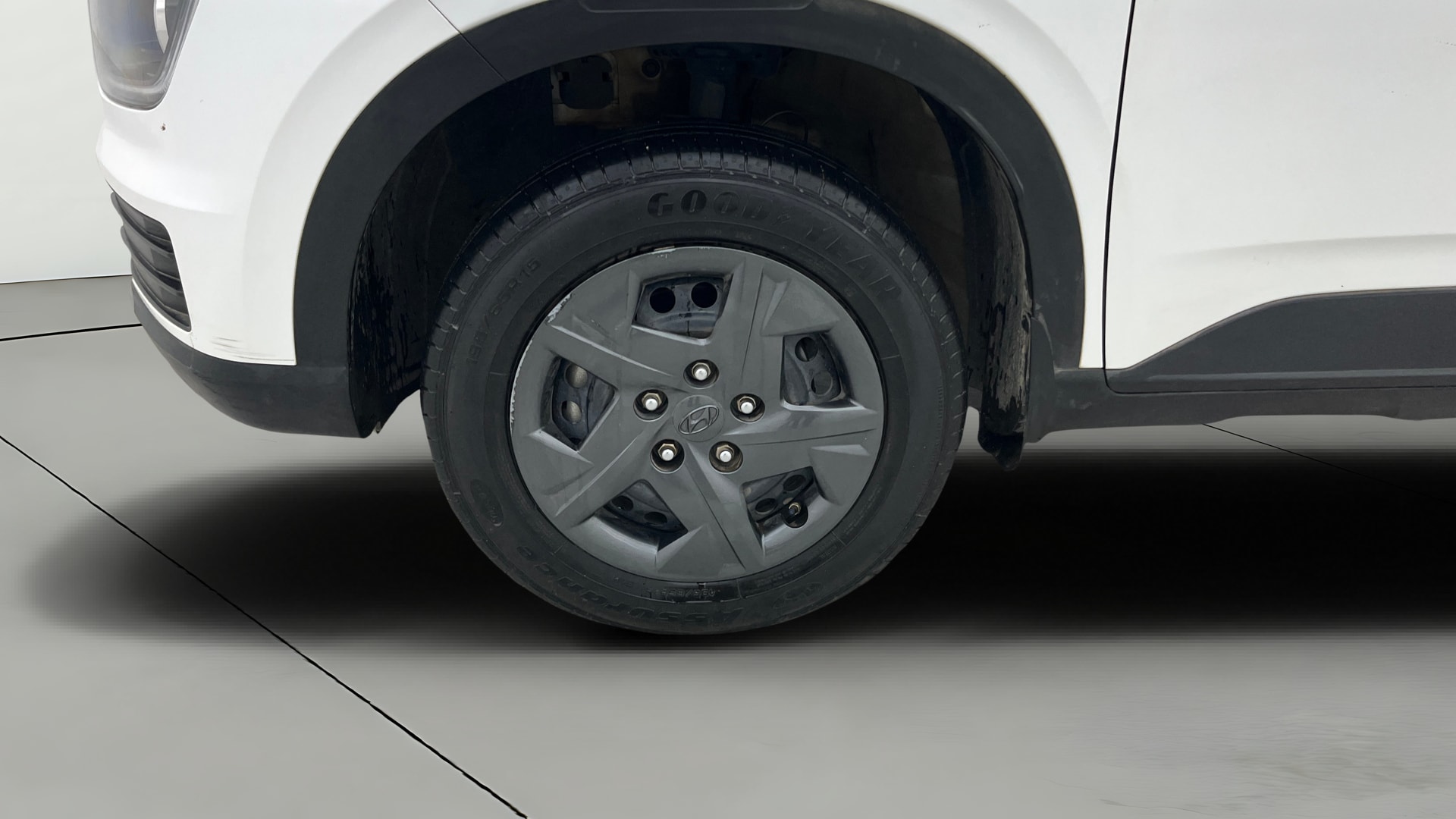 View 2024 Hyundai Venue S(O) Plus 1.2 Petrol MT Image 29 Used 2024 Hyundai Venue S(O) Plus 1.2 Petrol MT Image 29