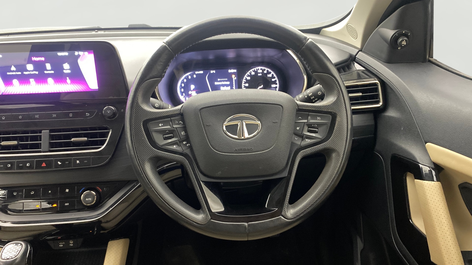 Used 2021 Tata Safari Used 2021 Tata Safari