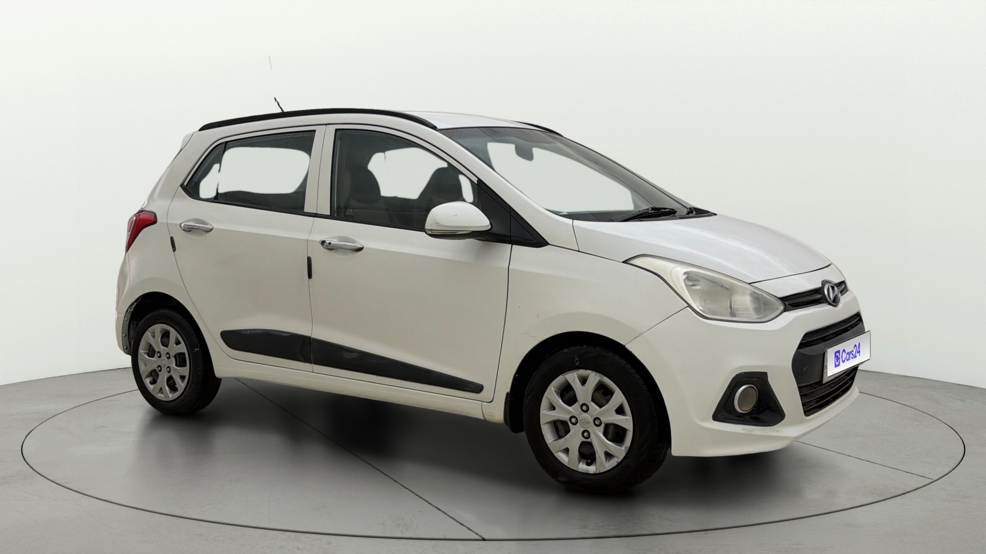 View 2015 Hyundai Grand i10 Sportz 1.2 Kappa Image 21 Used 2015 Hyundai Grand i10 Sportz 1.2 Kappa Image 21