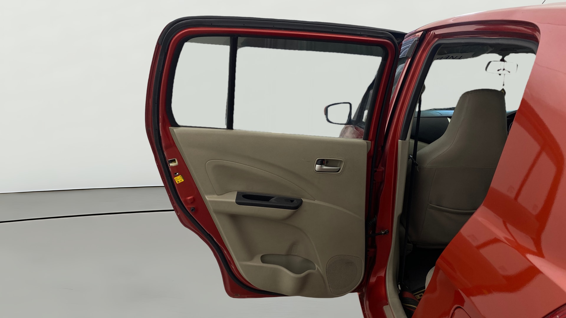 View 2016 Maruti Suzuki 1000 Base Variant Image 22 Used 2016 Maruti Suzuki 1000 Base Variant Image 22