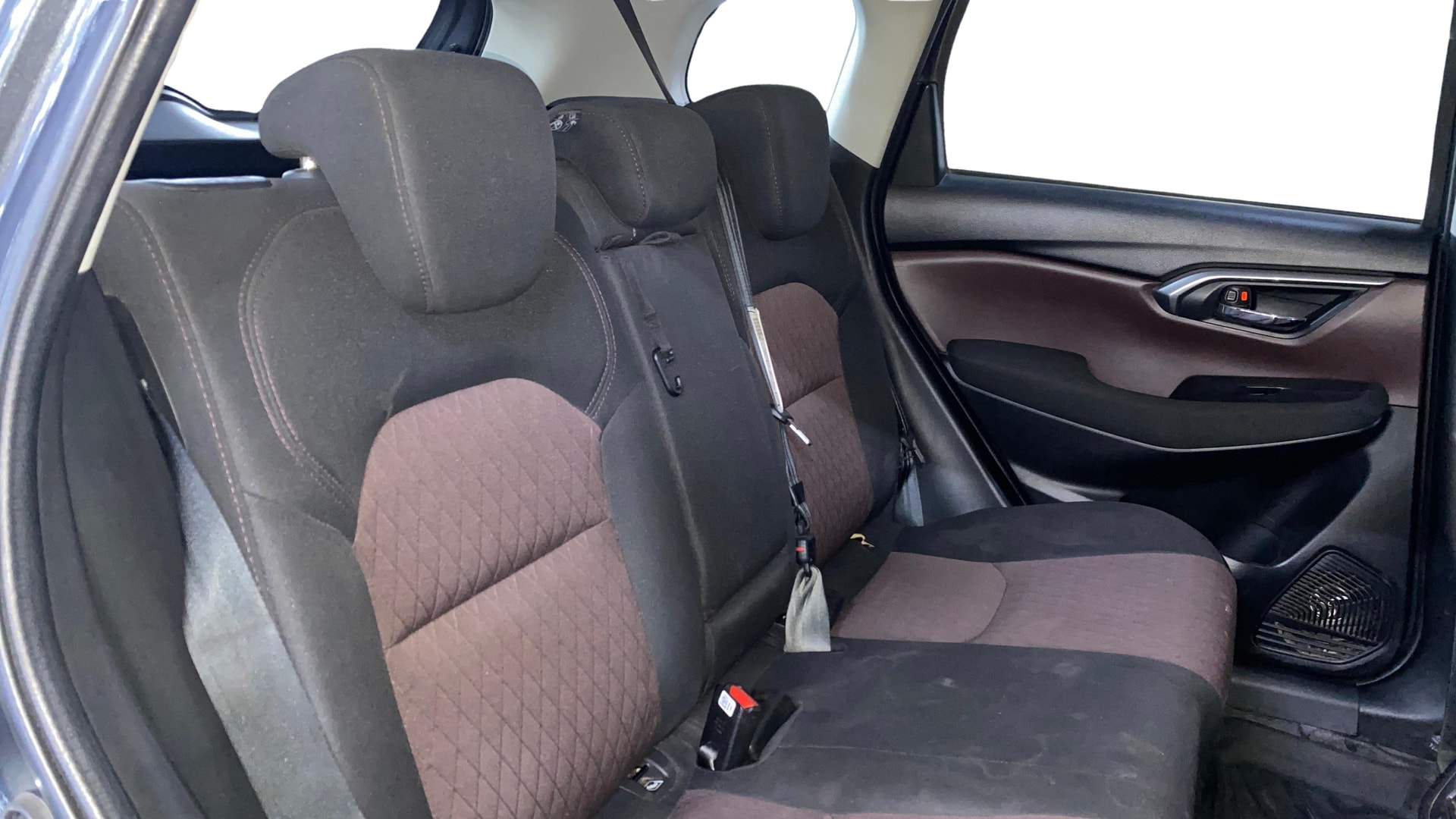 View 2025 Maruti Suzuki 1000 Base Variant Image 34 Used 2025 Maruti Suzuki 1000 Base Variant Image 34