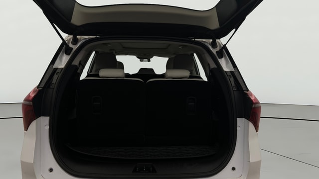 View Mahindra XUV700 Image 42 Used Mahindra XUV700 Image 42