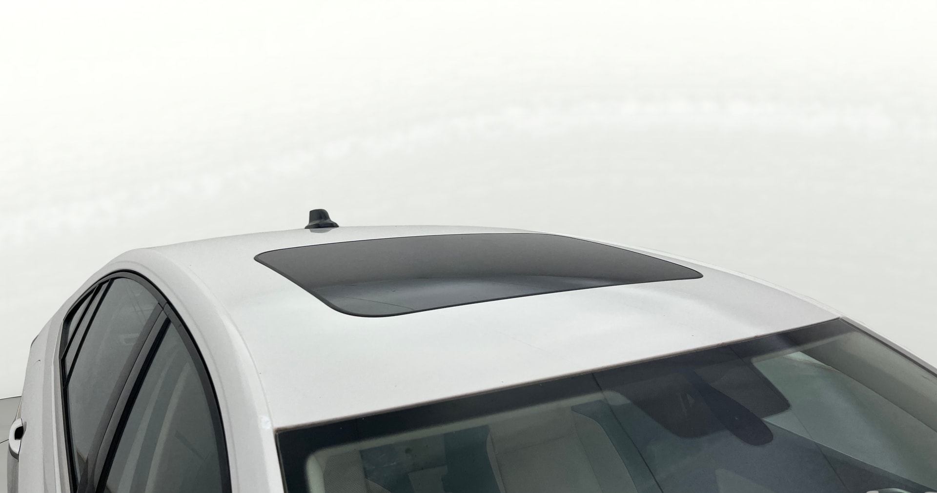 View 2023 Volkswagen Virtus Topline 1.0 TSI MT Image 6 Used 2023 Volkswagen Virtus Topline 1.0 TSI MT Image 6
