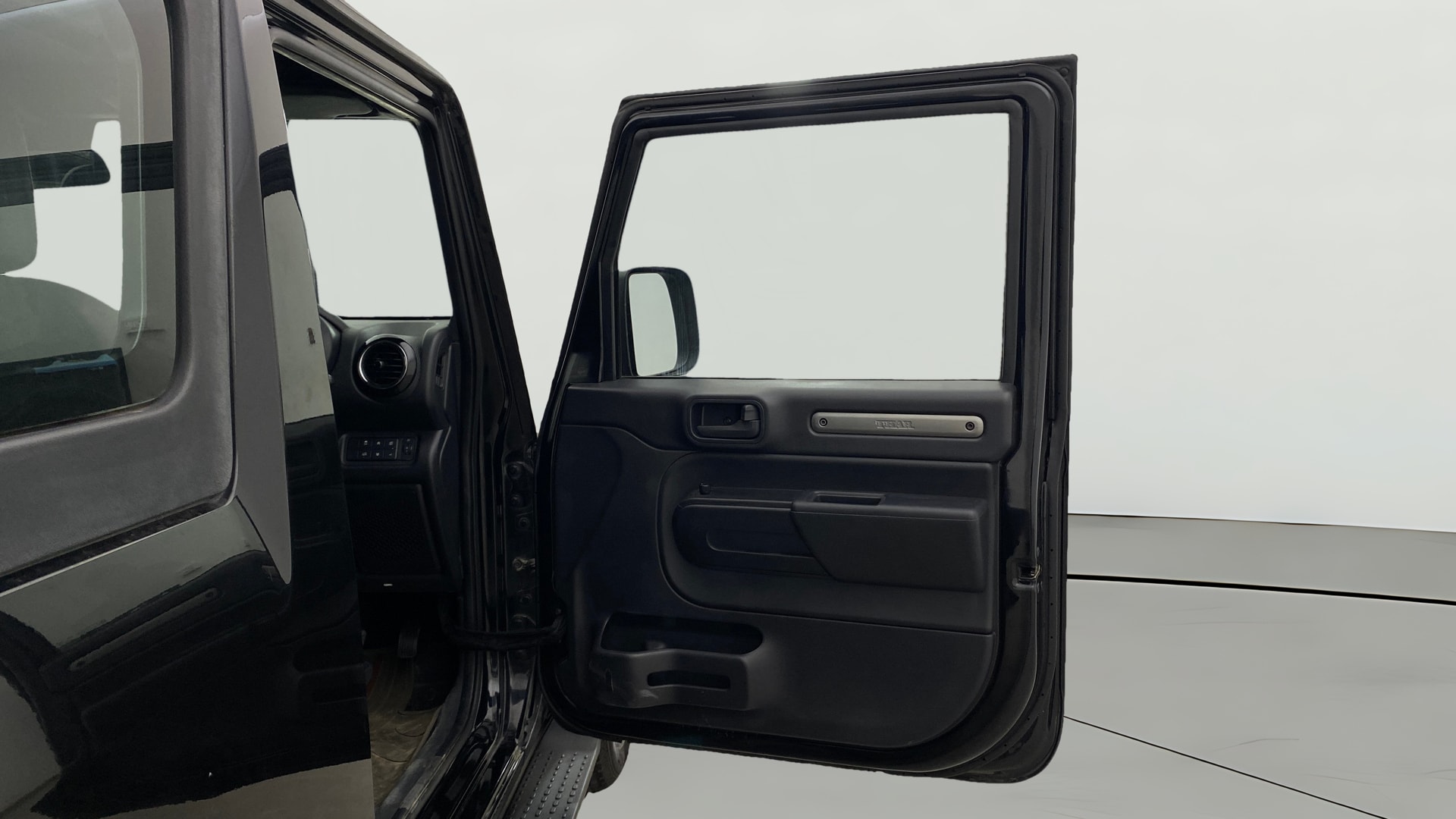 View 2021 Mahindra Thar AX Standard Manual Soft Top 6 Seater Image 43 Used 2021 Mahindra Thar AX Standard Manual Soft Top 6 Seater Image 43