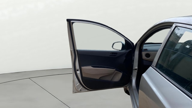 View Hyundai Grand i10 Image 32 Used Hyundai Grand i10 Image 32