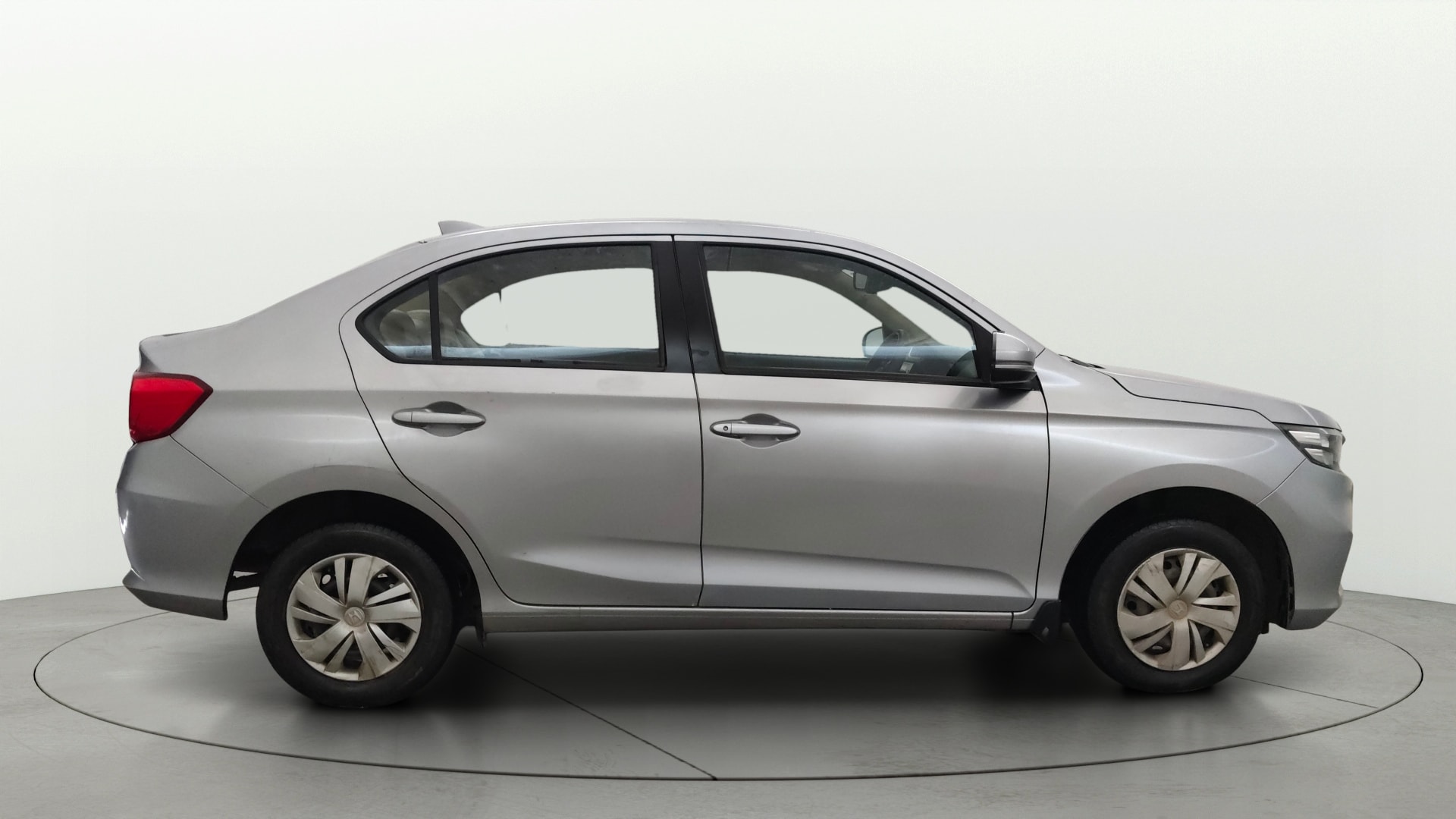 View 2018 Honda Amaze E MT Petrol BS IV Image 8 Used 2018 Honda Amaze E MT Petrol BS IV Image 8