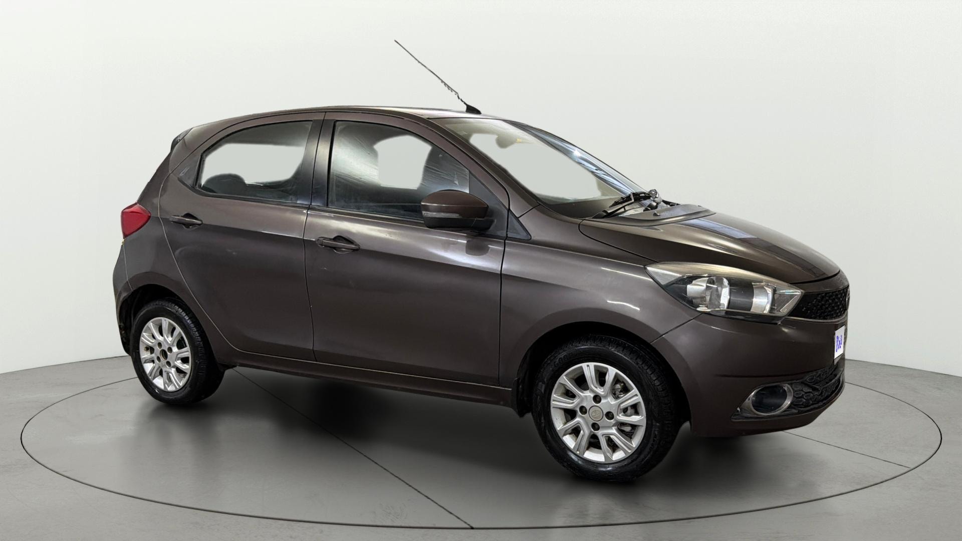 View 2016 Tata Tiago Revotorq XB Image 21 Used 2016 Tata Tiago Revotorq XB Image 21
