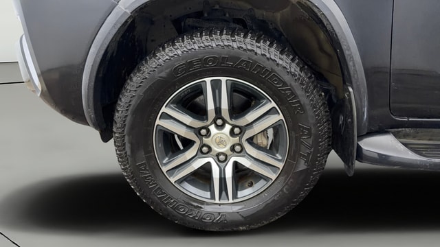 View Toyota Fortuner Image 36 Used Toyota Fortuner Image 36