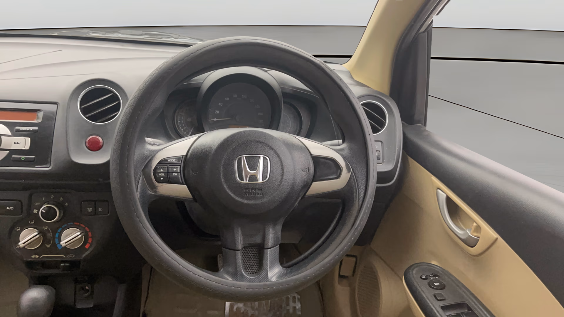 View 2015 Honda Amaze E MT Petrol BS IV Image 12 Used 2015 Honda Amaze E MT Petrol BS IV Image 12