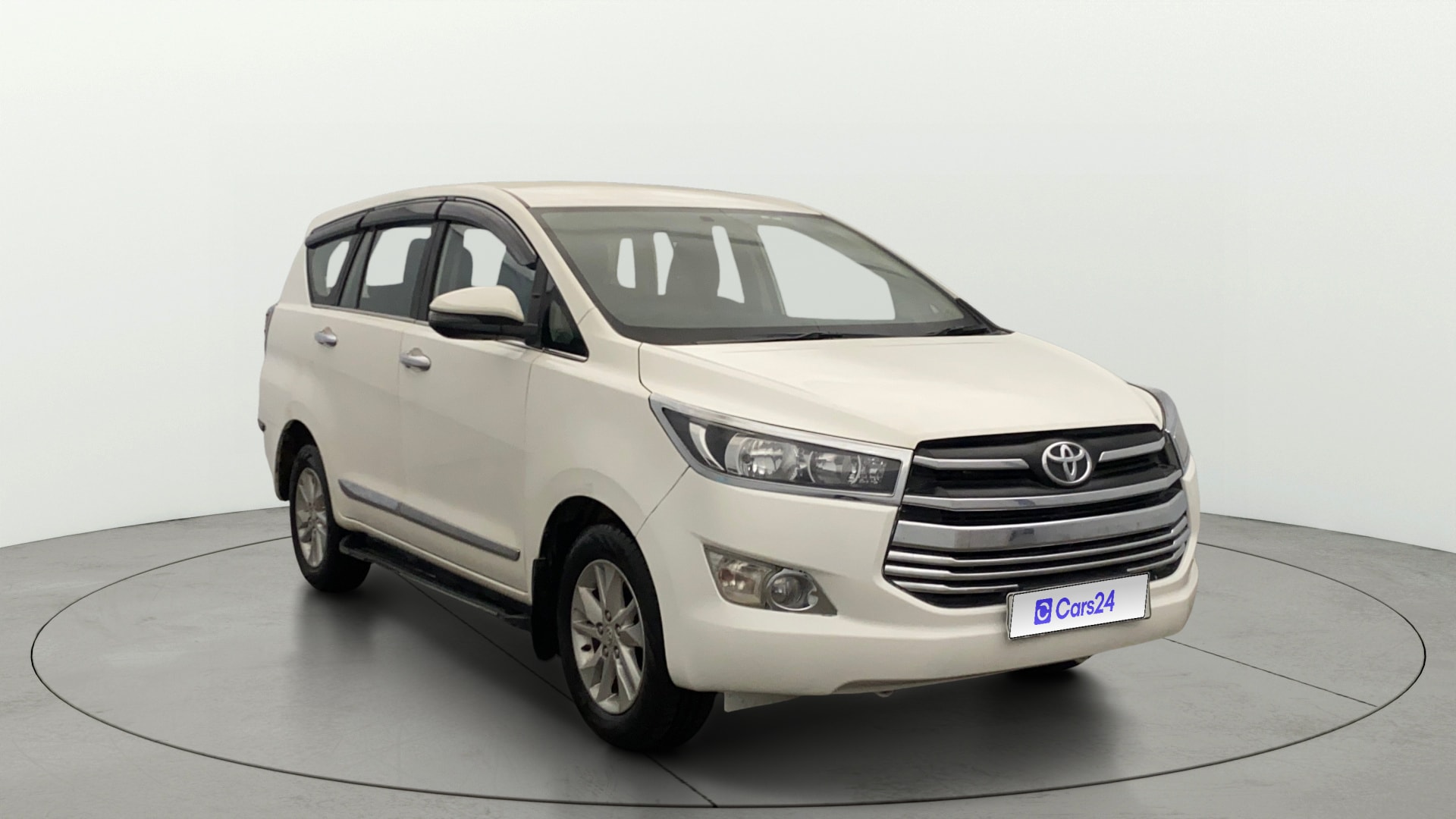 View 2020 Toyota Innova Crysta 2.8 ZX AT 7-Seater Image 24 Used 2020 Toyota Innova Crysta 2.8 ZX AT 7-Seater Image 24