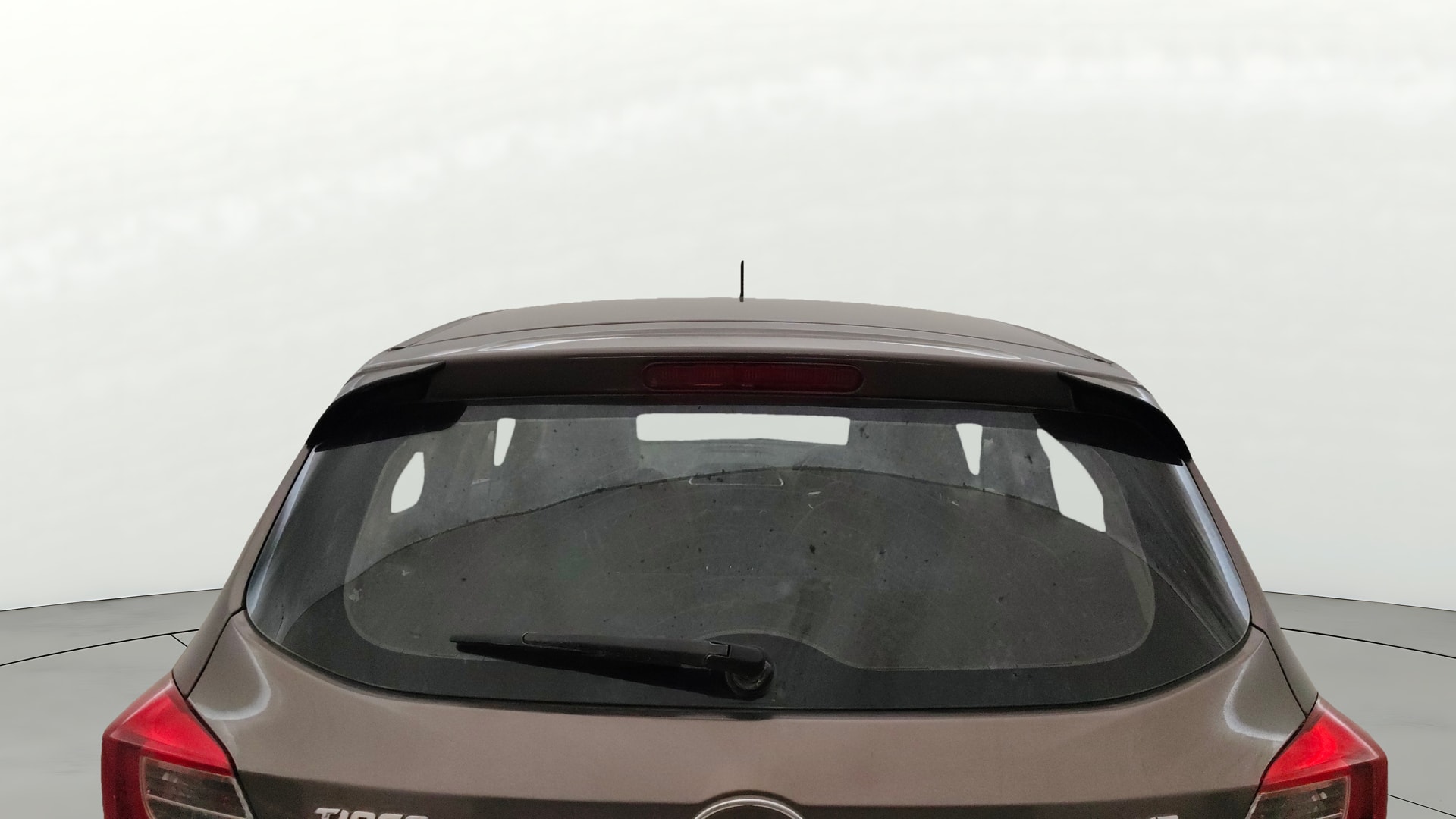 View 2018 Tata Tiago Revotorq XB Image 4 Used 2018 Tata Tiago Revotorq XB Image 4