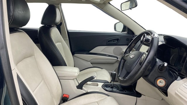 View Mahindra XUV300 Image 26 Used Mahindra XUV300 Image 26