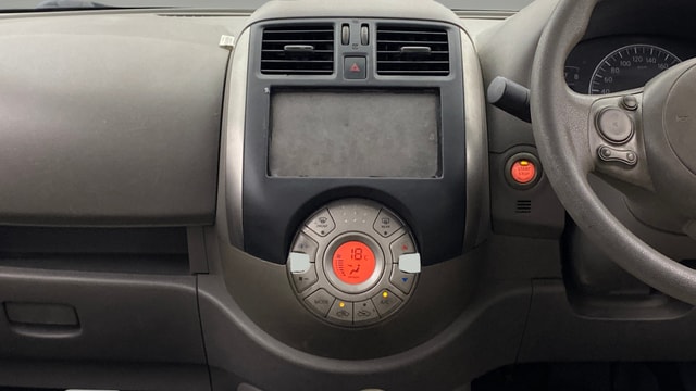 View Nissan Sunny Image 17 Used Nissan Sunny Image 17