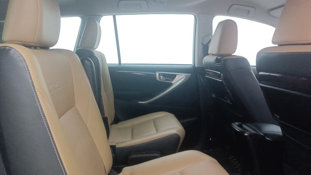 View Toyota Innova Crysta Image 30 Used Toyota Innova Crysta Image 30
