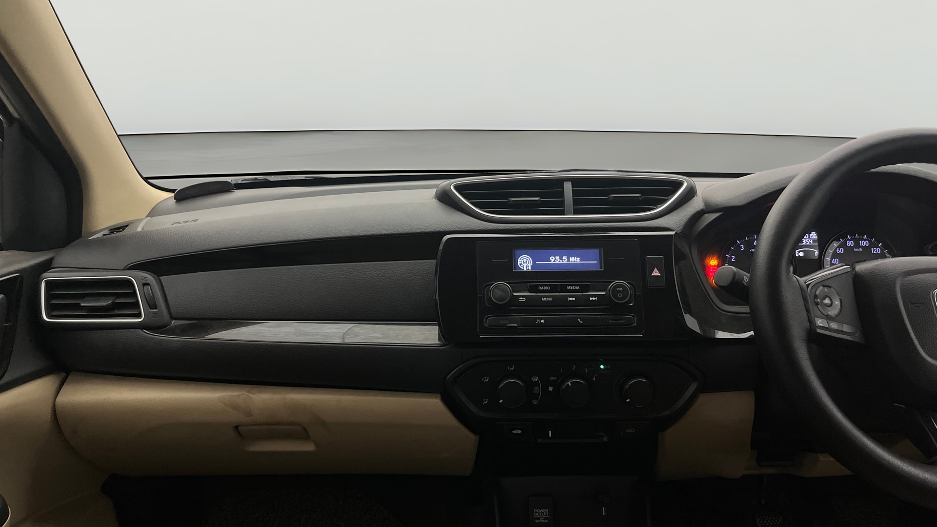 View 2019 Honda Amaze E MT Petrol BS IV Image 17 Used 2019 Honda Amaze E MT Petrol BS IV Image 17