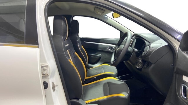 View Renault Kwid Image 26 Used Renault Kwid Image 26