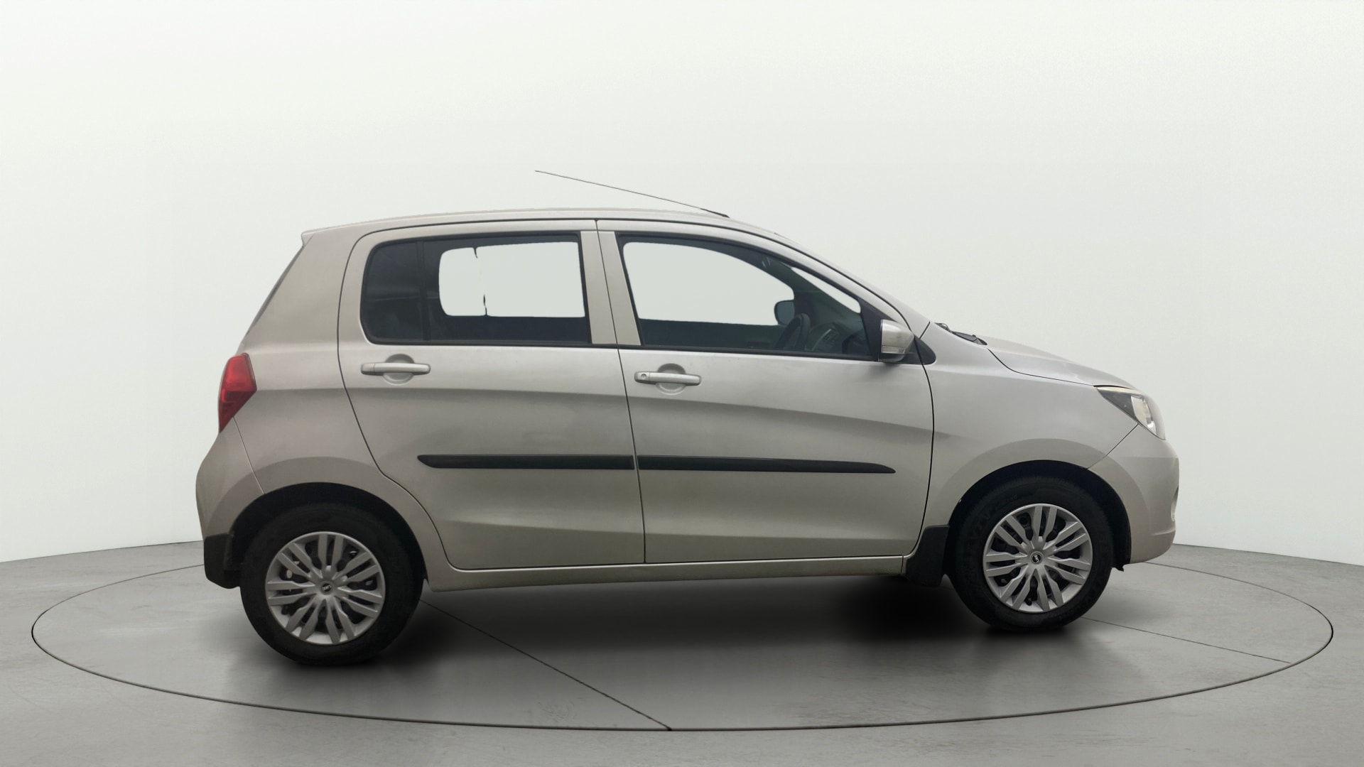View 2017 Maruti Suzuki 1000 Base Variant Image 9 Used 2017 Maruti Suzuki 1000 Base Variant Image 9
