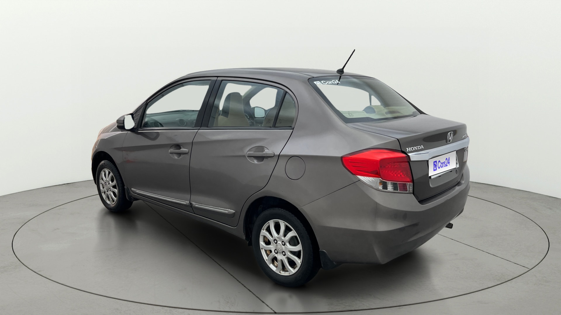 View 2015 Honda Amaze E MT Petrol BS IV Image 2 Used 2015 Honda Amaze E MT Petrol BS IV Image 2