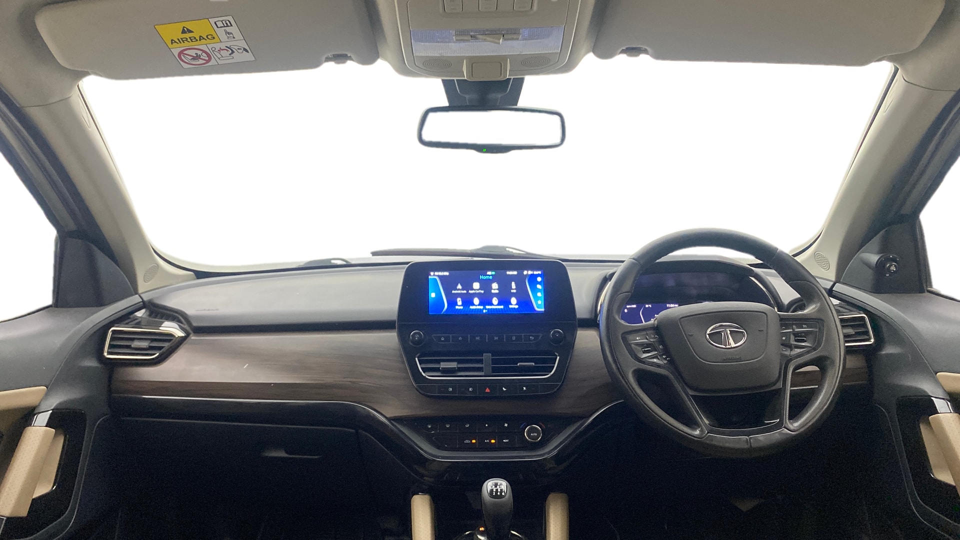 Used 2022 Tata Safari Used 2022 Tata Safari