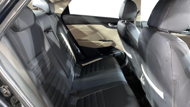 View Hyundai Verna Image 36 Used Hyundai Verna Image 36