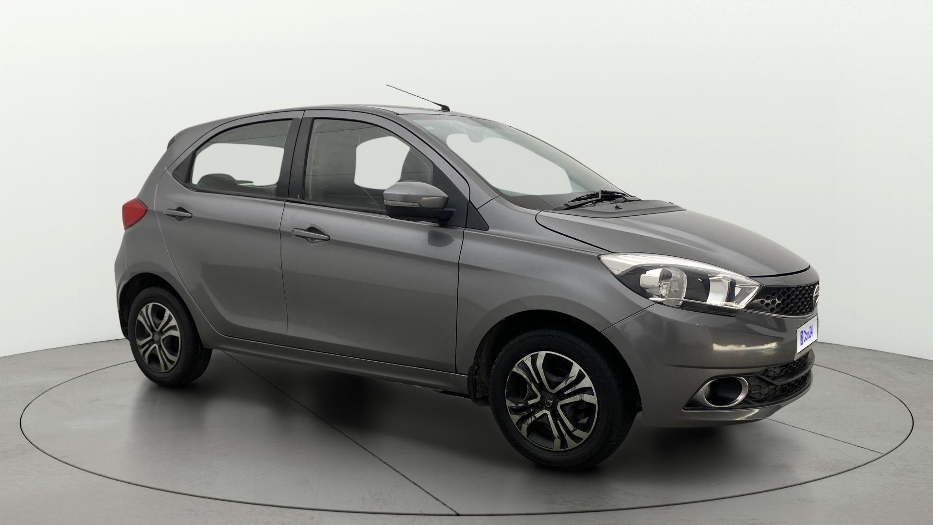 View 2019 Tata Tiago Revotorq XB Image 21 Used 2019 Tata Tiago Revotorq XB Image 21