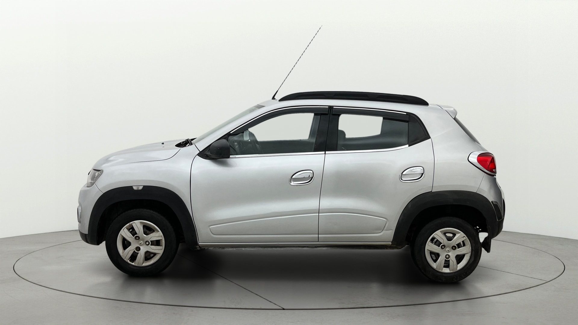 View 2018 Renault Kwid RXL 1.0 BS IV Image 5 Used 2018 Renault Kwid RXL 1.0 BS IV Image 5