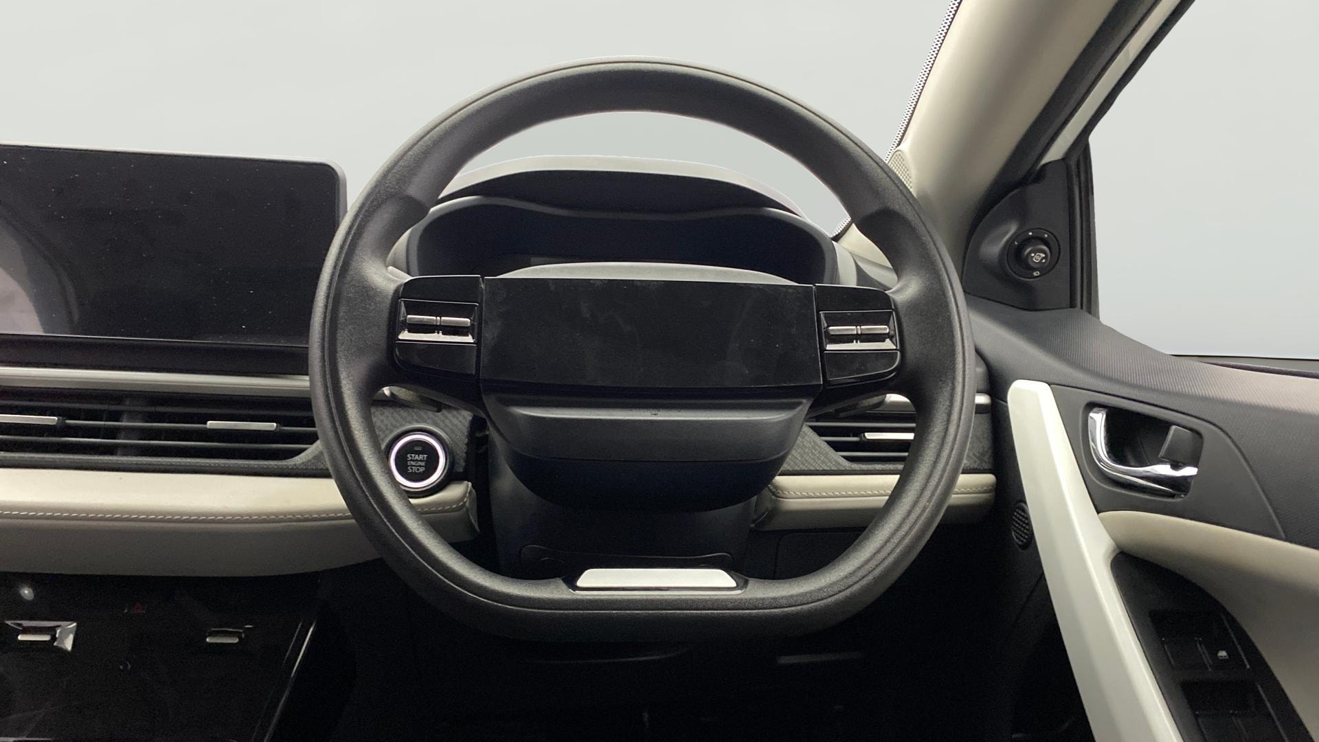 View 2023 Tata Nexon Revotron XE Image 21 Used 2023 Tata Nexon Revotron XE Image 21