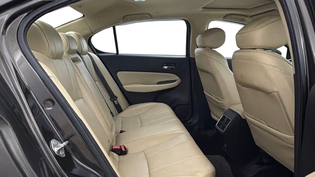 View Honda City ZX Image 30 Used Honda City ZX Image 30