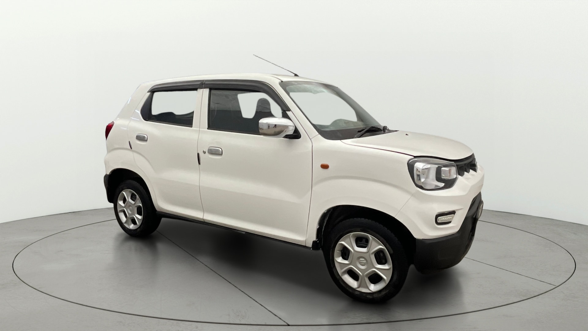 View 2023 Maruti Suzuki 1000 Base Variant Image 36 Used 2023 Maruti Suzuki 1000 Base Variant Image 36