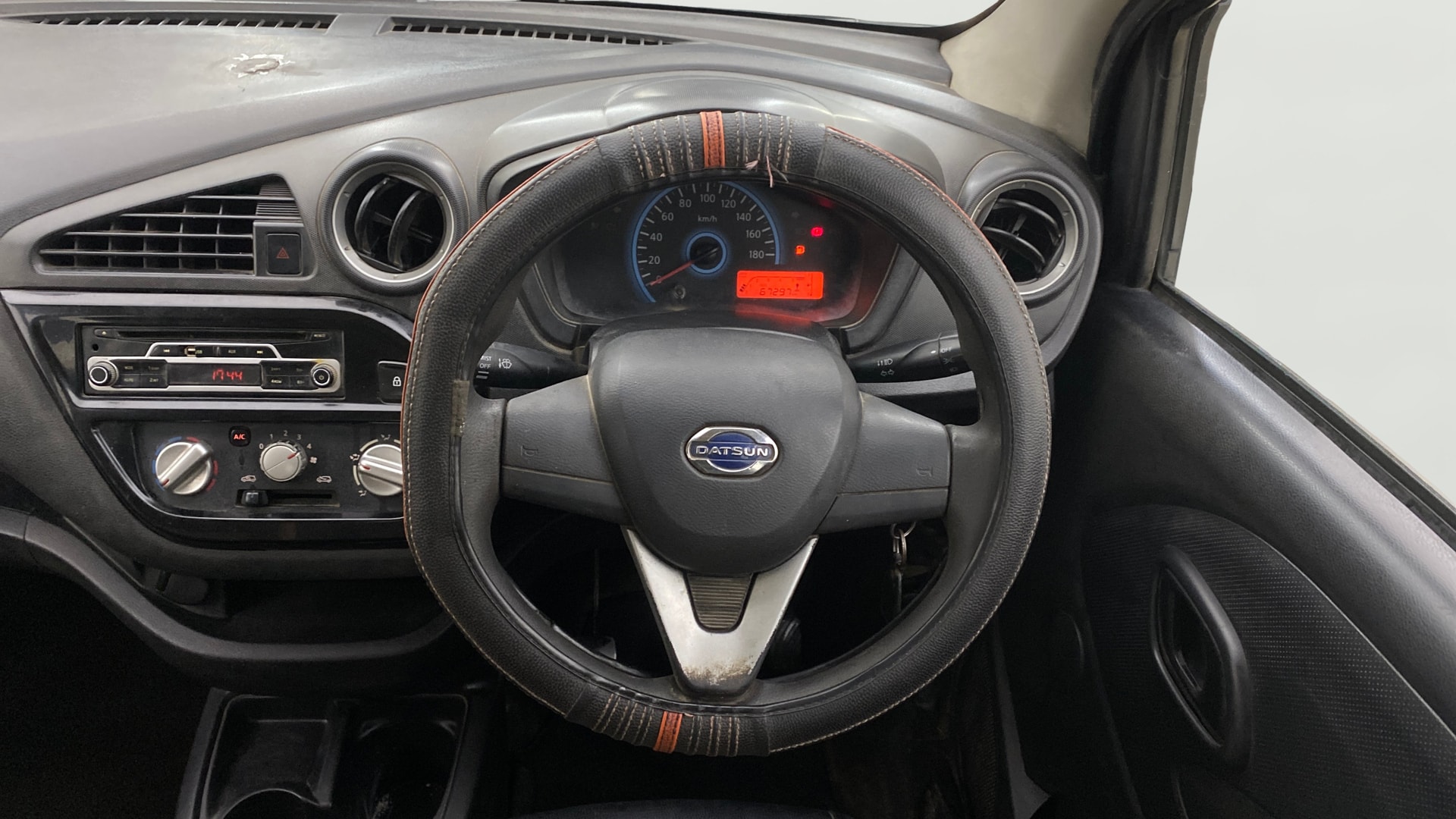 View 2017 Datsun Redi GO T(O)-0.8L BS IV Image 20 Used 2017 Datsun Redi GO T(O)-0.8L BS IV Image 20