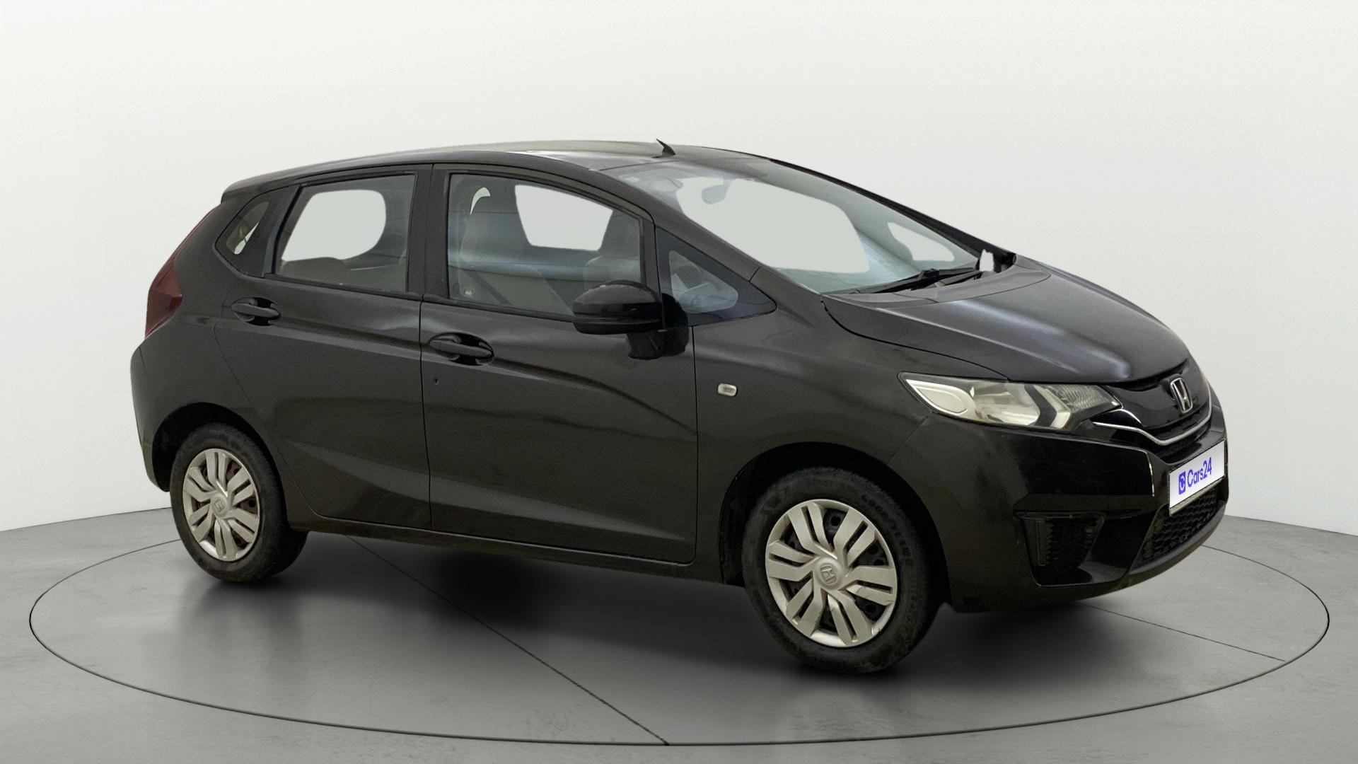 View 2016 Honda Jazz E MT Diesel Image 21 Used 2016 Honda Jazz E MT Diesel Image 21
