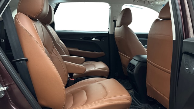View MG Hector Plus Image 32 Used MG Hector Plus Image 32