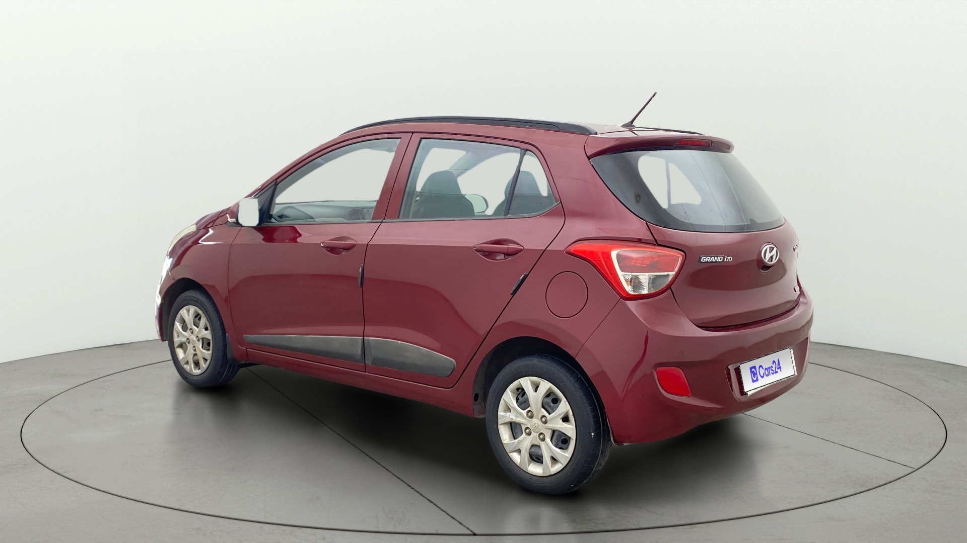 View 2015 Hyundai Grand i10 Sportz 1.2 Kappa Image 2 Used 2015 Hyundai Grand i10 Sportz 1.2 Kappa Image 2