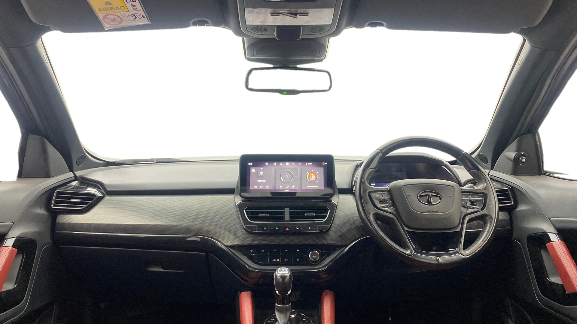 View 2023 Tata Harrier XE Image 16 Used 2023 Tata Harrier XE Image 16