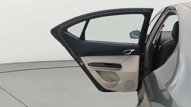 View Tata Tigor Image 22 Used Tata Tigor Image 22