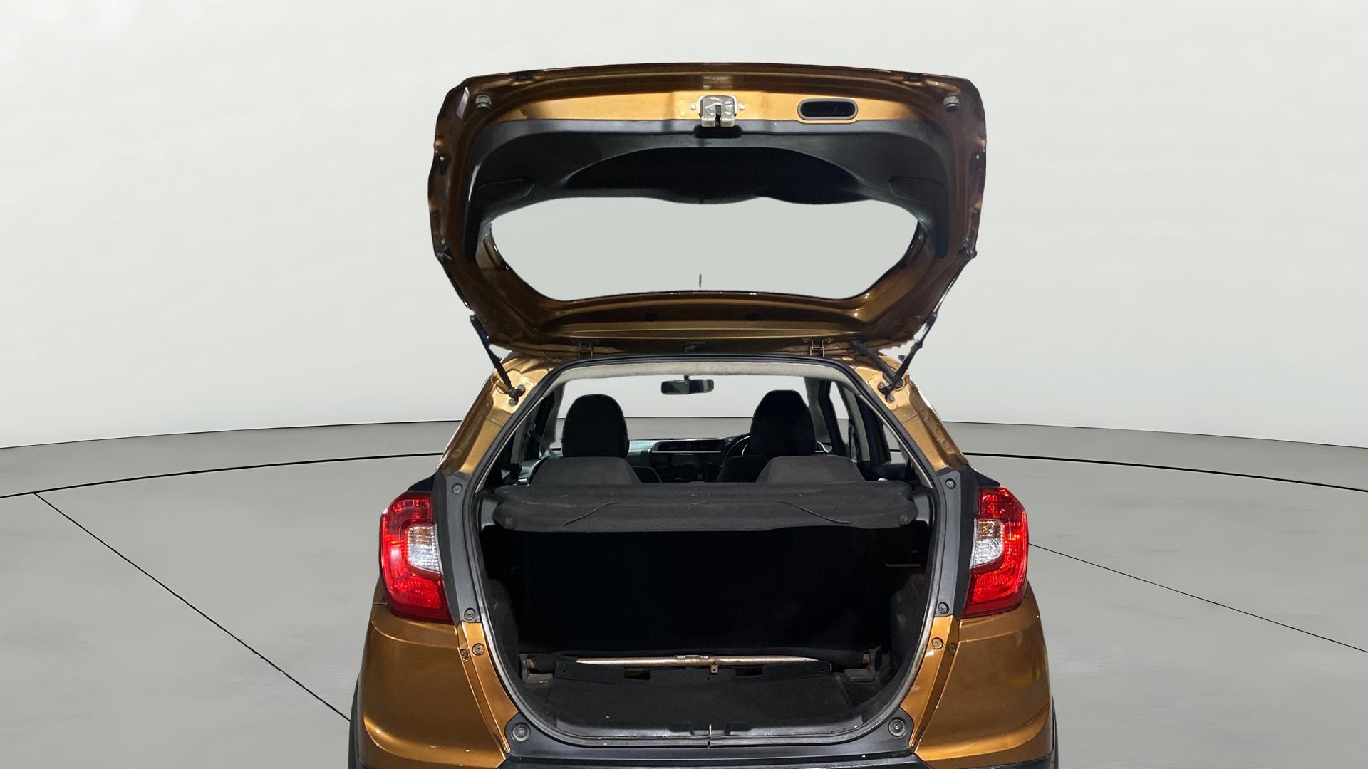 View 2019 Honda WR-V S MT Diesel Edge Edition Image 38 Used 2019 Honda WR-V S MT Diesel Edge Edition Image 38