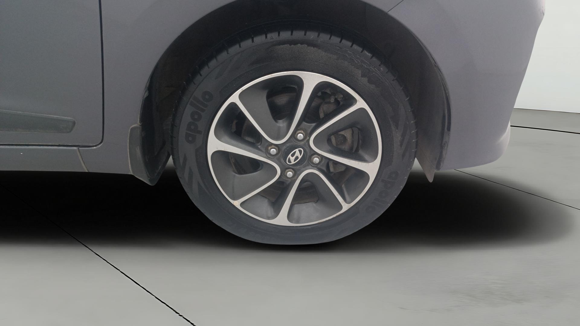 View 2018 Hyundai Grand i10 1.2 Sportz AT Petrol Image 42 Used 2018 Hyundai Grand i10 1.2 Sportz AT Petrol Image 42